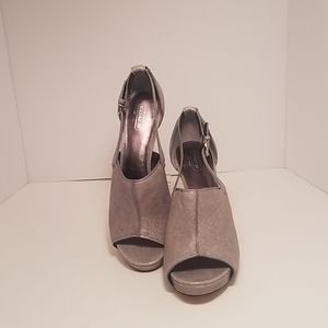 Coach 9.5 size 4" heels
